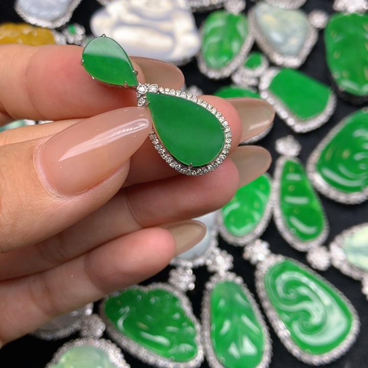 翡翠18K金镶嵌吊坠(不含链)