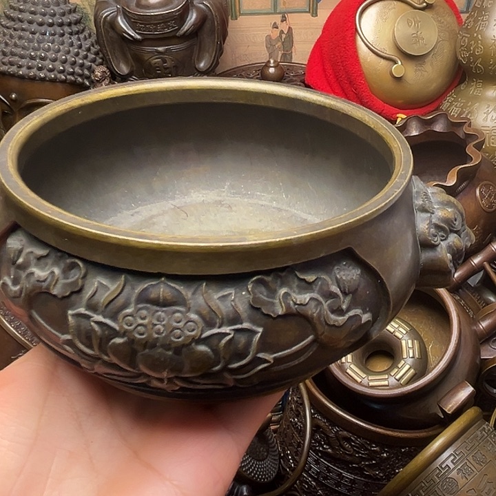 铜器摆件老王直播间