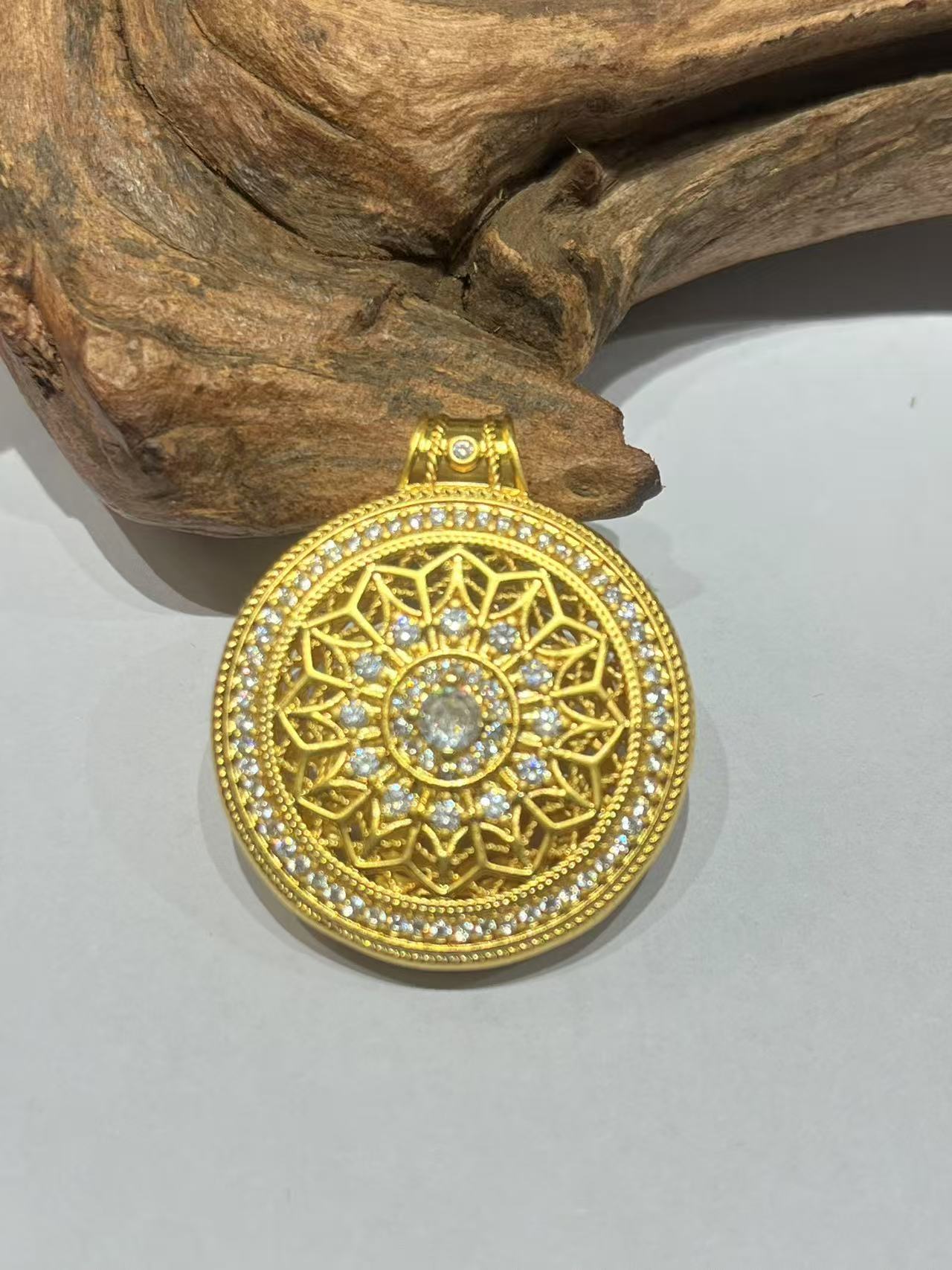 黎总专属-太阳罗盘吊坠