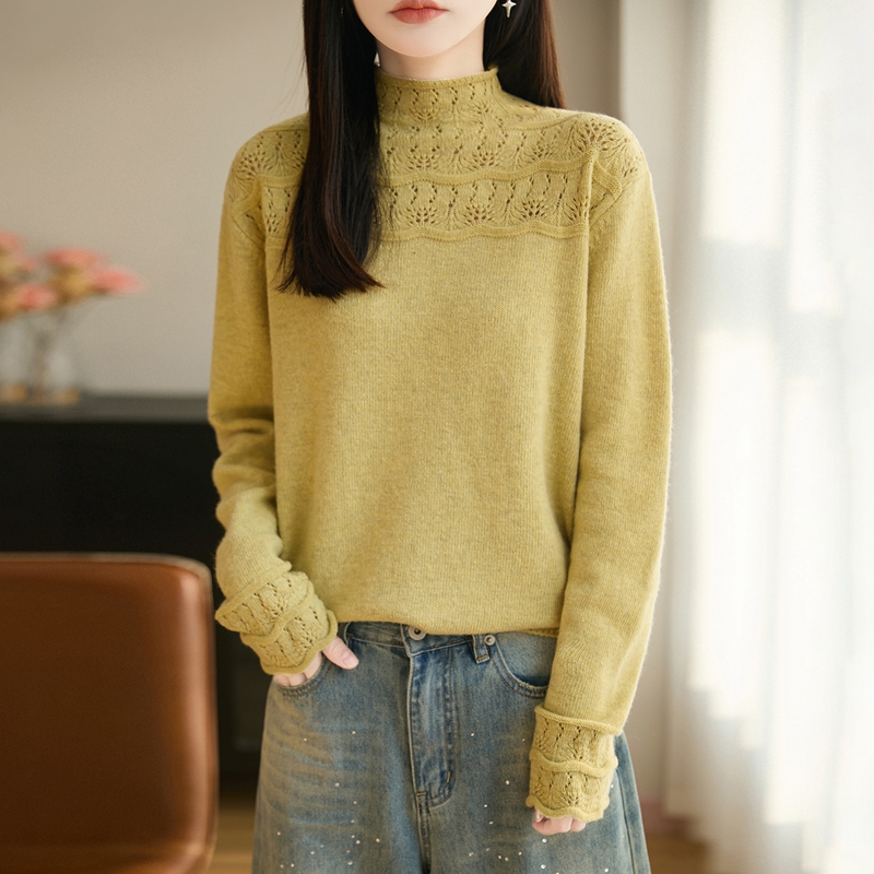 冬季百搭半高领气质加厚打底毛衣女洋气减龄钩花保暖宽松针织内搭