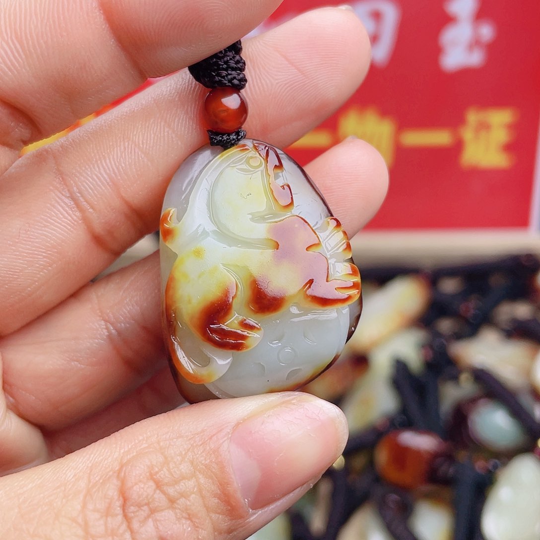 和田玉颈饰未镶嵌