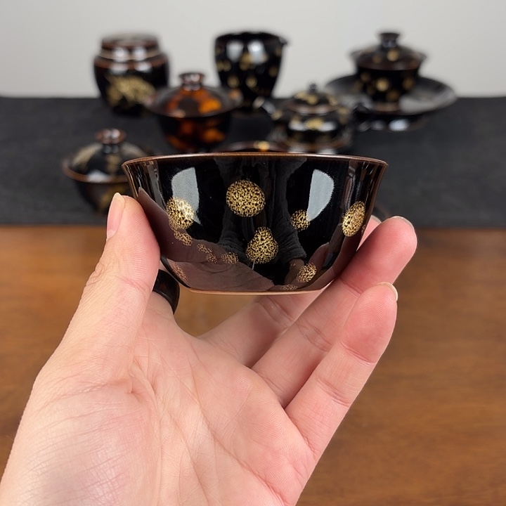 瓷点彩鹧鸪斑卧足缸杯