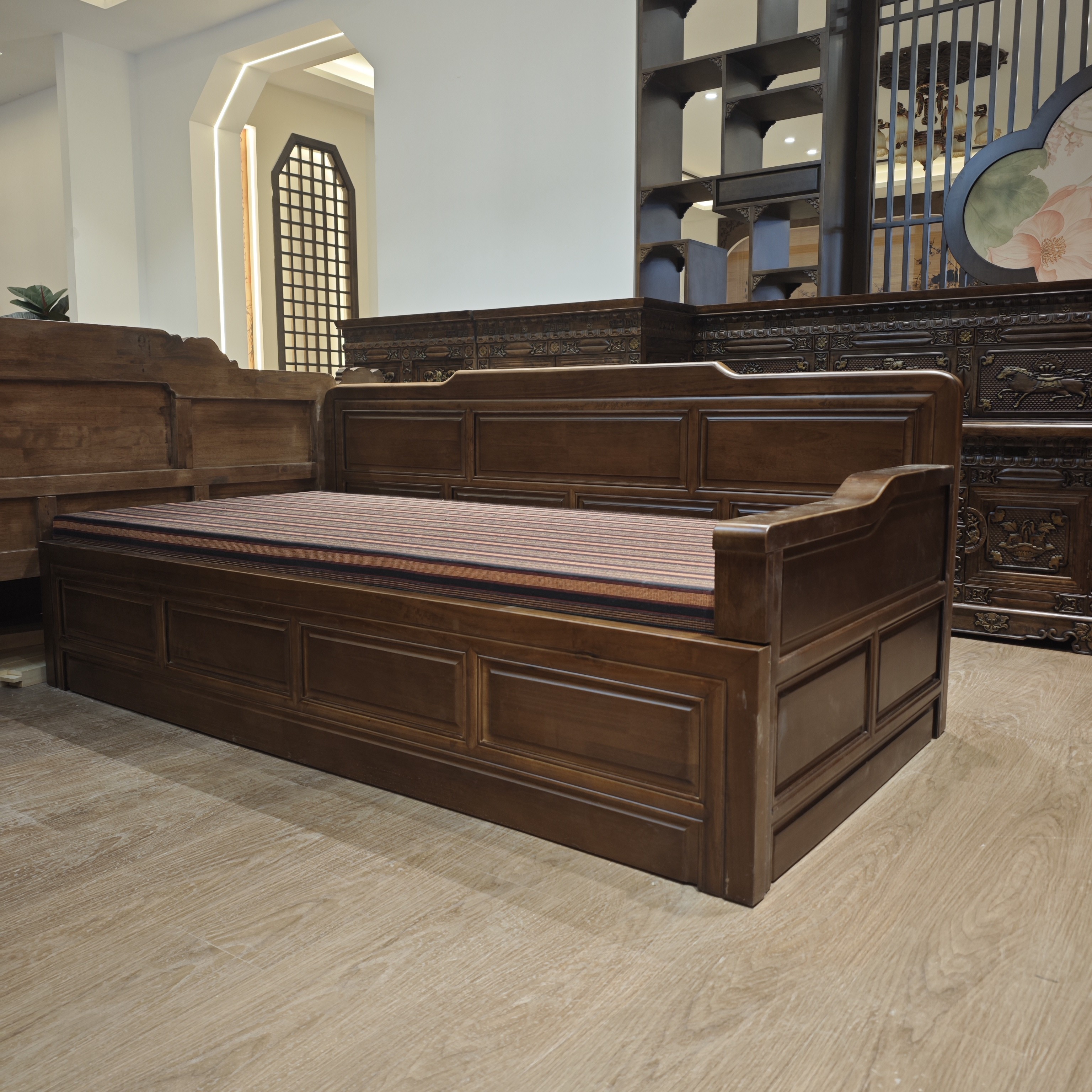 藏木缘平床橡木一对