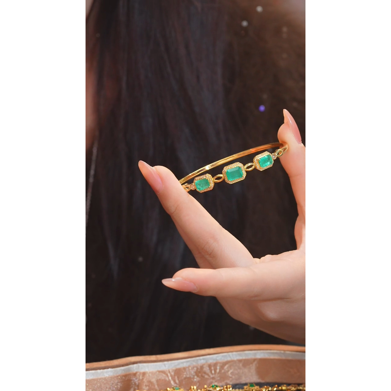 祖母绿手镯18K金镶嵌（3ct）@@U5431