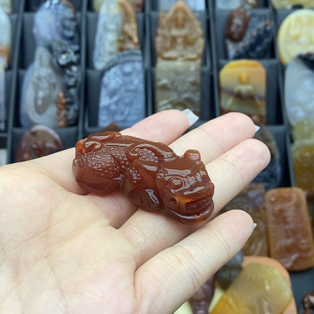 玛瑙/玉髓吊坠(赠链)未镶嵌吊坠