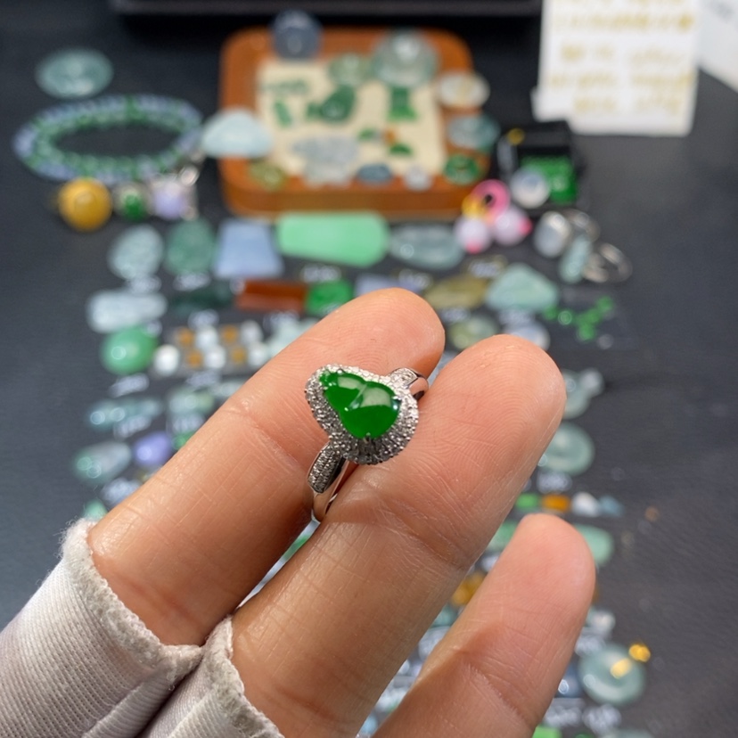 【闪购商品】翡翠挂件18K金镶嵌葫芦