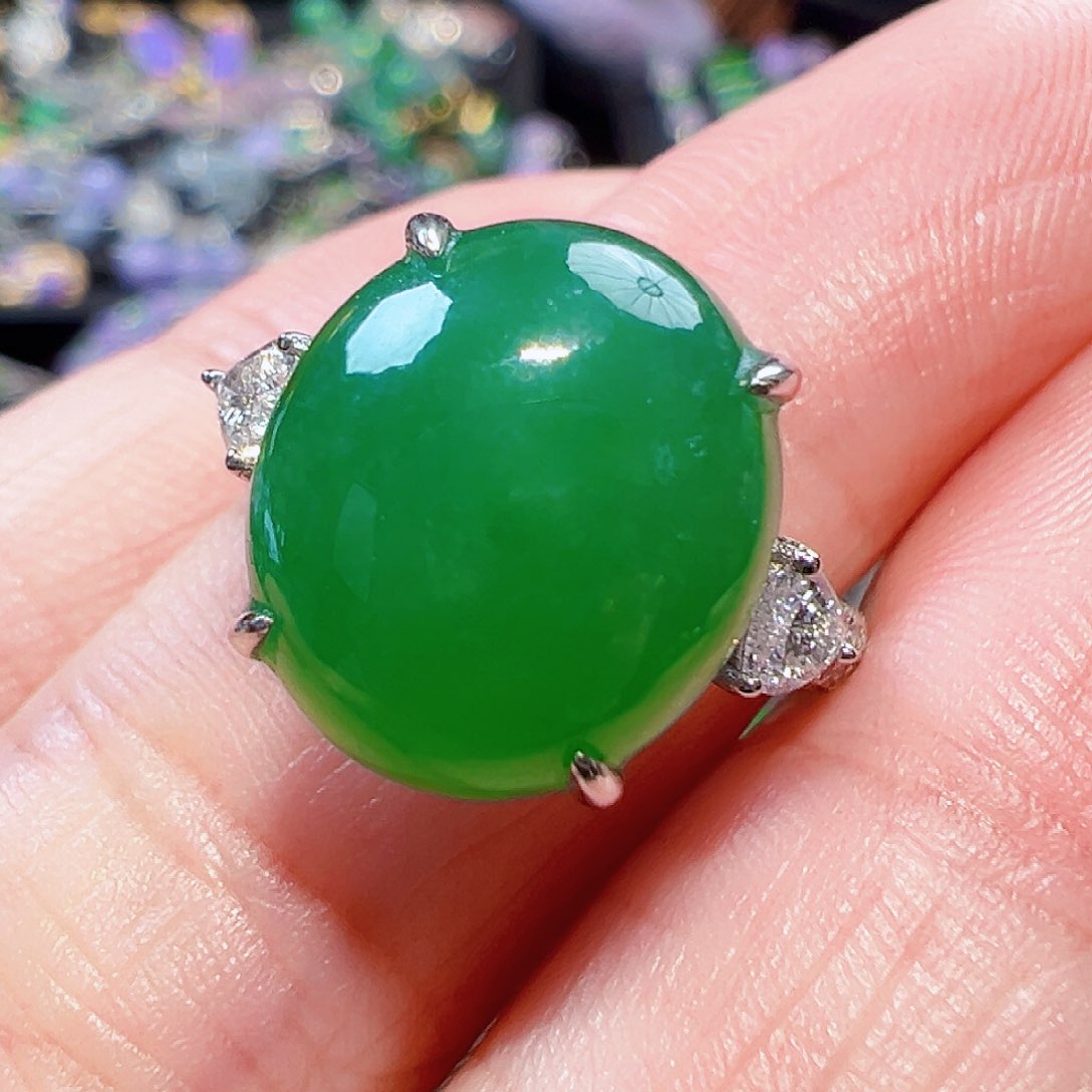 翡翠戒指18K金镶嵌签收后24小时鉴赏期