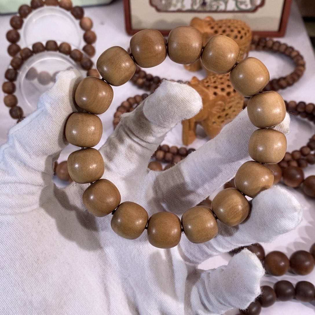 檀香木手串/手链顺纹黑肉13.5*14尾货福利