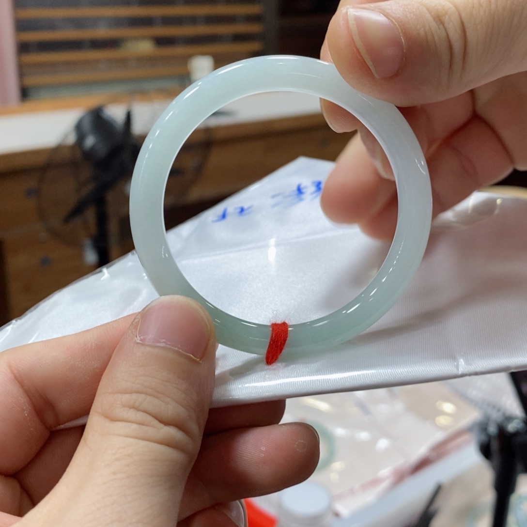 未镶嵌手镯翡翠翡翠