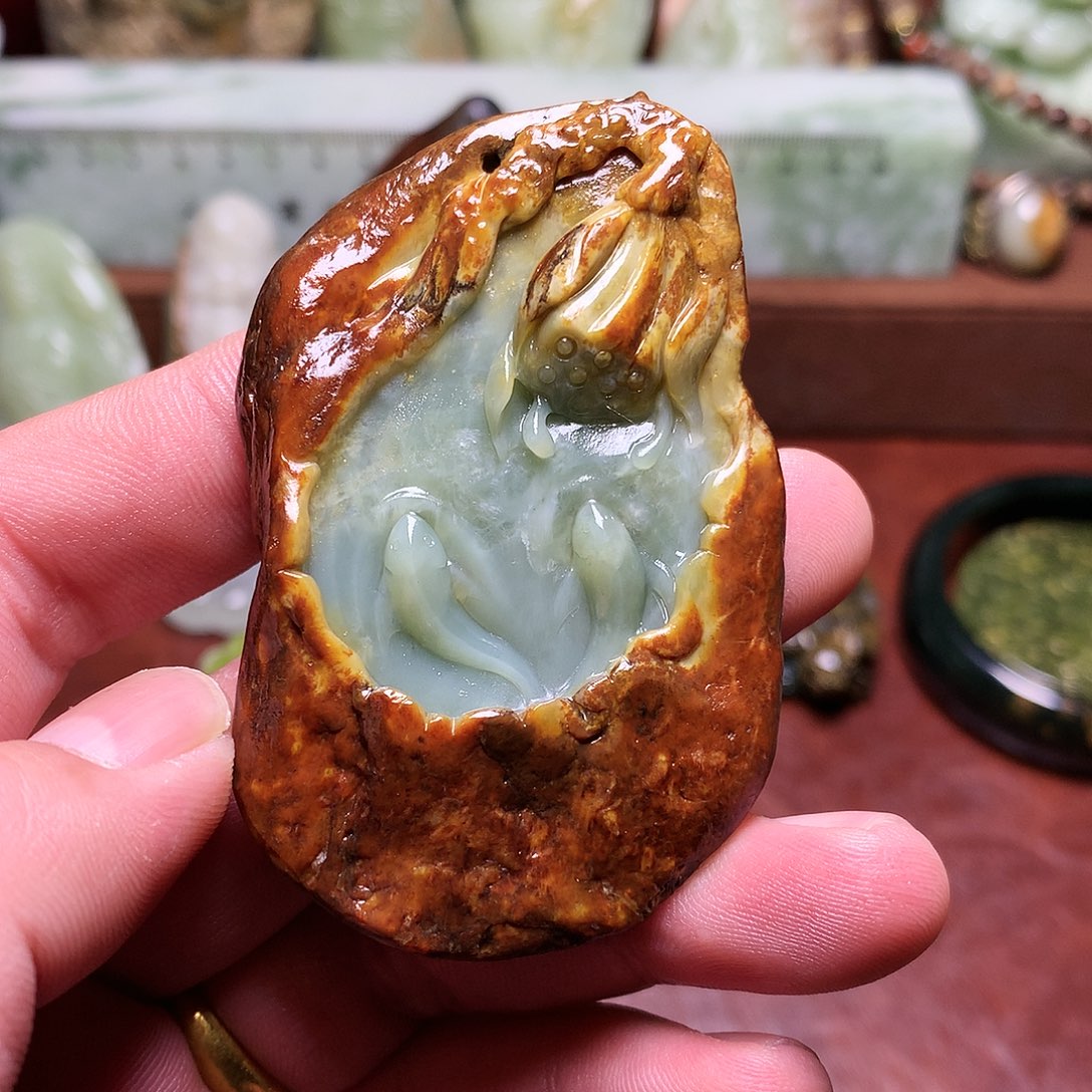 岫岩河磨玉（透闪石质玉）颈饰未镶嵌