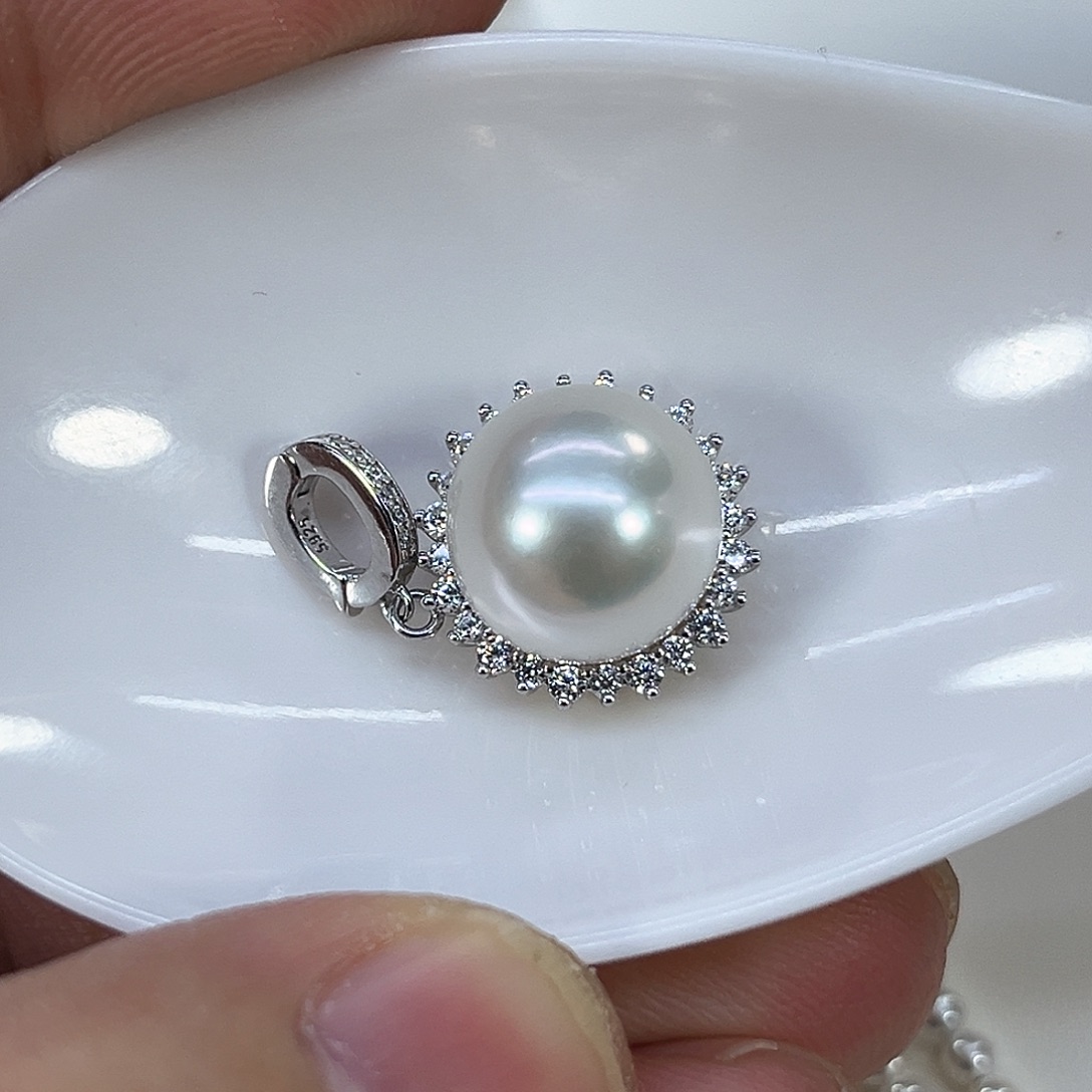 颈饰银S925镶嵌淡水珍珠