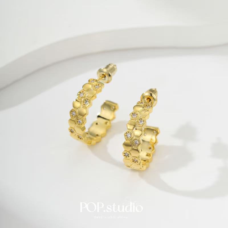 铜合金合成锆石耳饰 【闪耀蜂巢】气质轻奢百搭C圈耳环小众个性