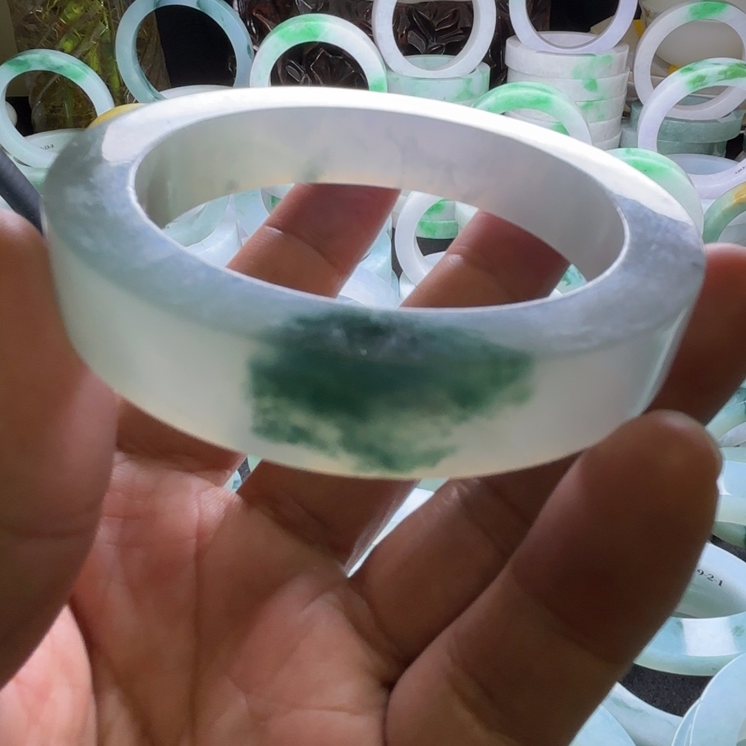 定制翡翠未镶嵌定制翡翠手镯未镶嵌