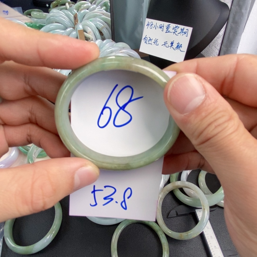 未镶嵌手镯翡翠翡翠手镯