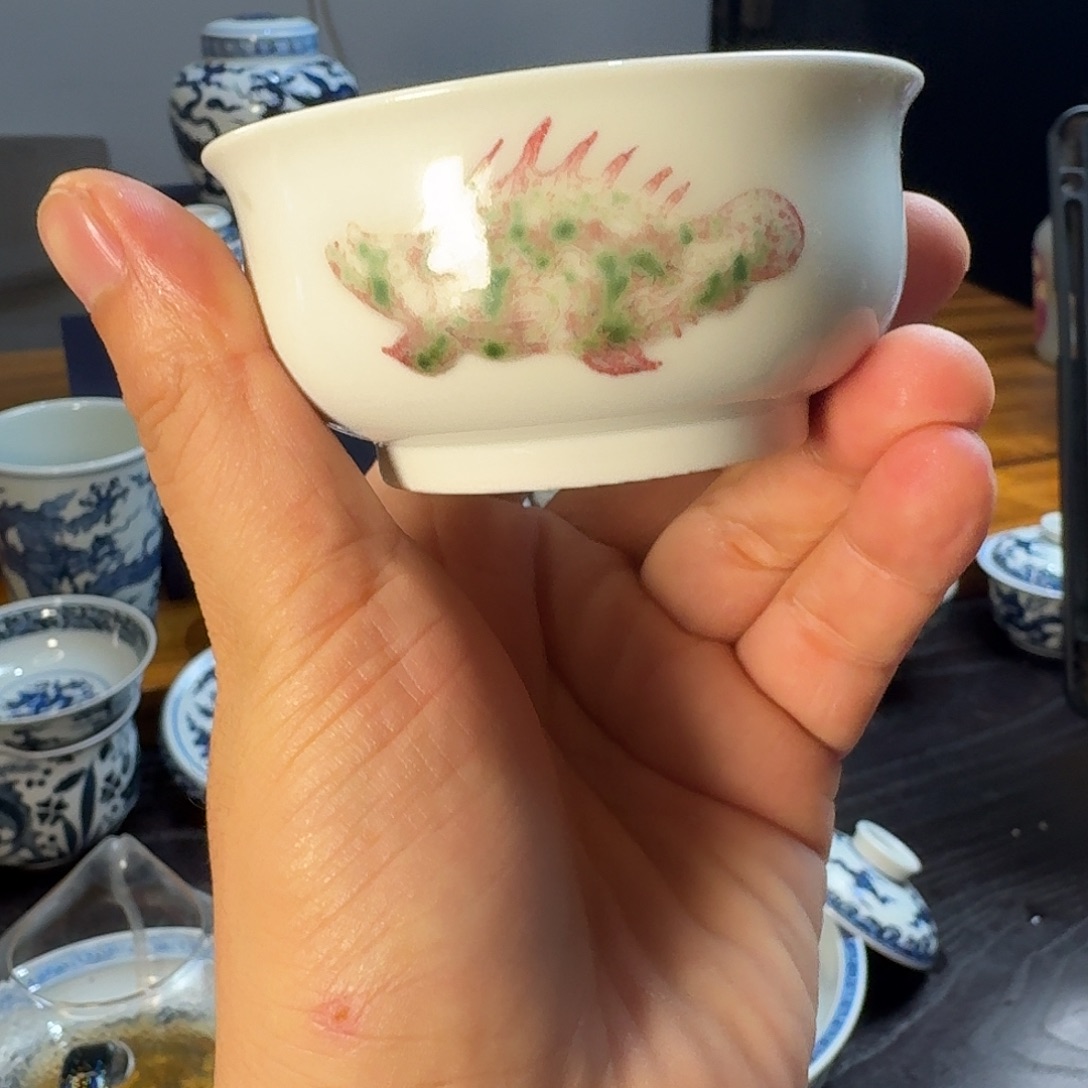 郑***华小小明堂原矿釉里红杯子