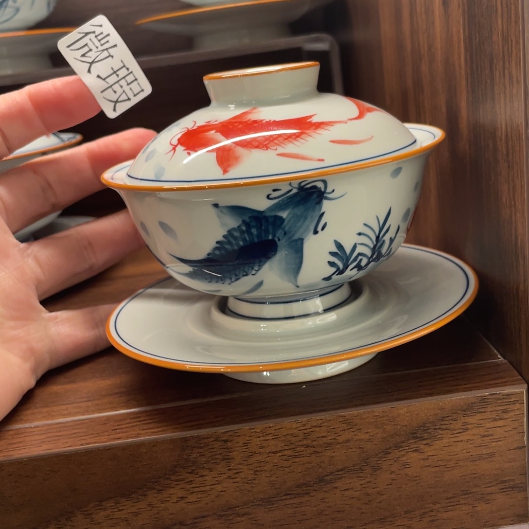 釉下手绘茶具微瑕