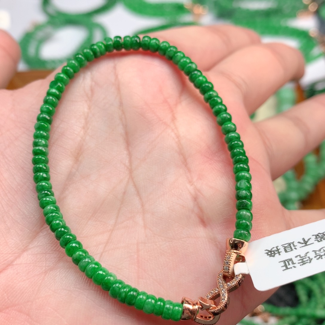 翡翠手链未镶嵌翡翠