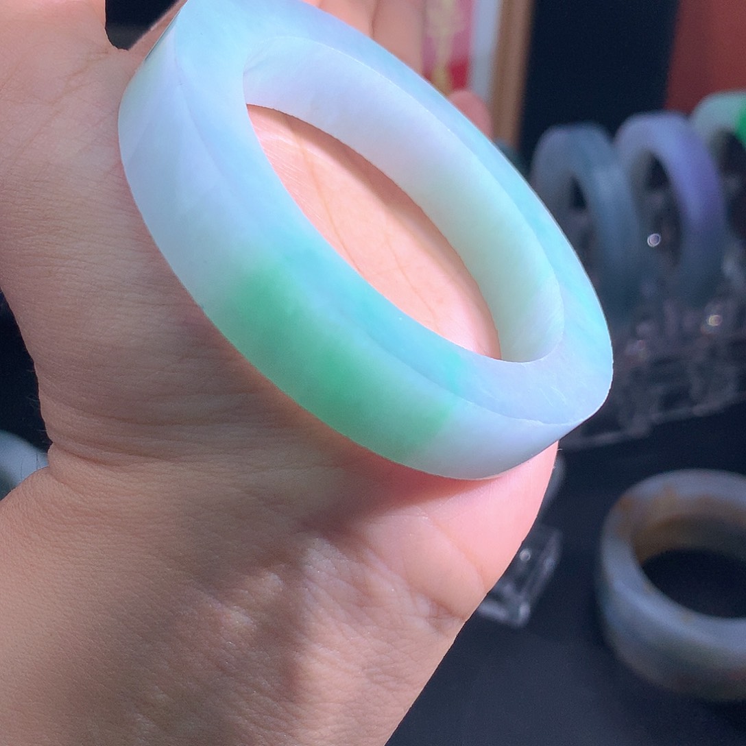 定制翡翠手镯未镶嵌