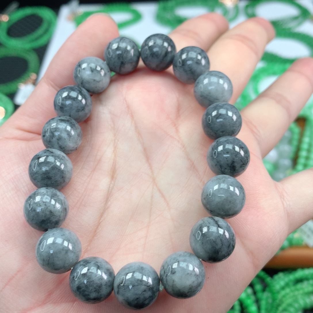 翡翠手链未镶嵌翡翠