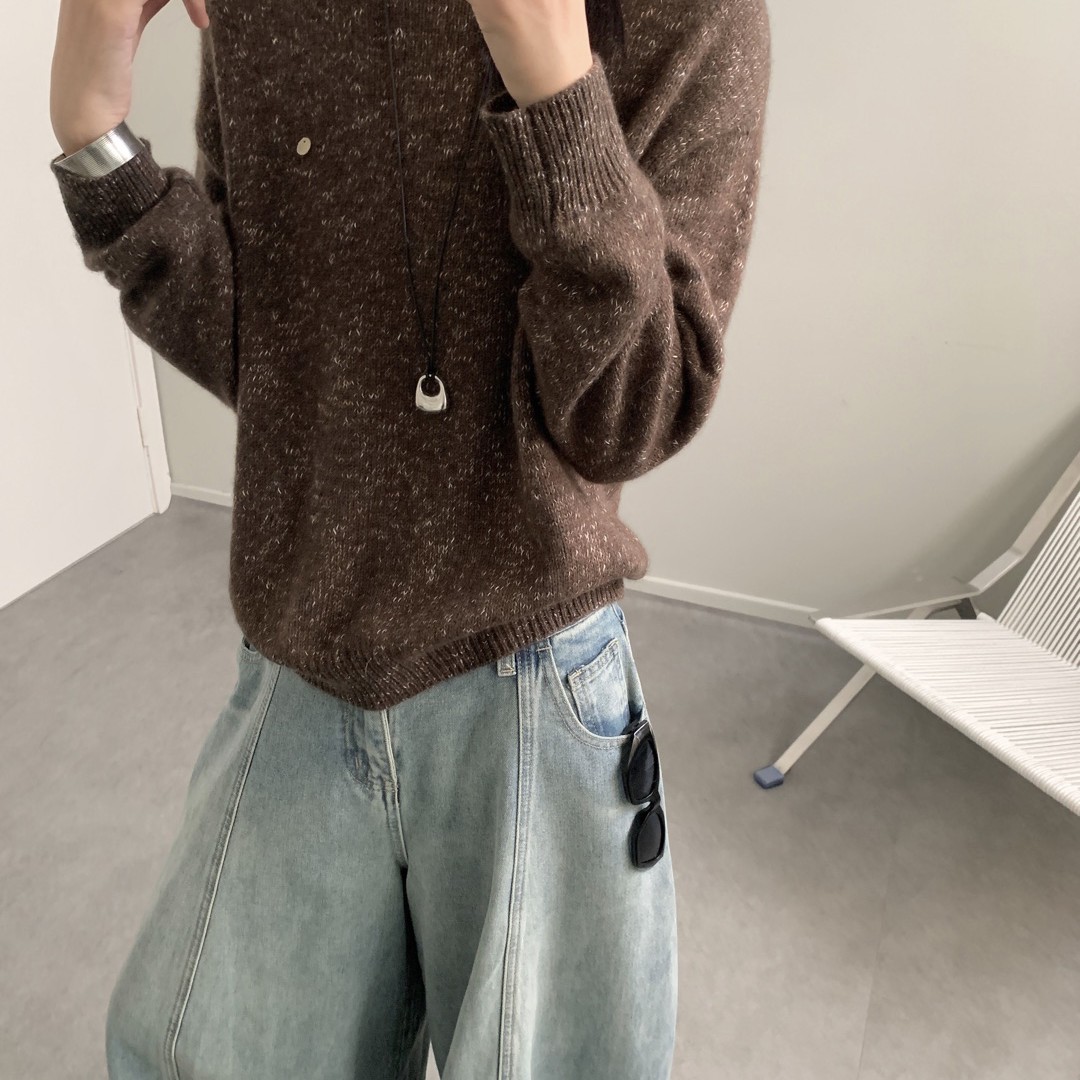 不褪色休闲风极简风圆领常规毛衣打底衫加厚长袖宽松