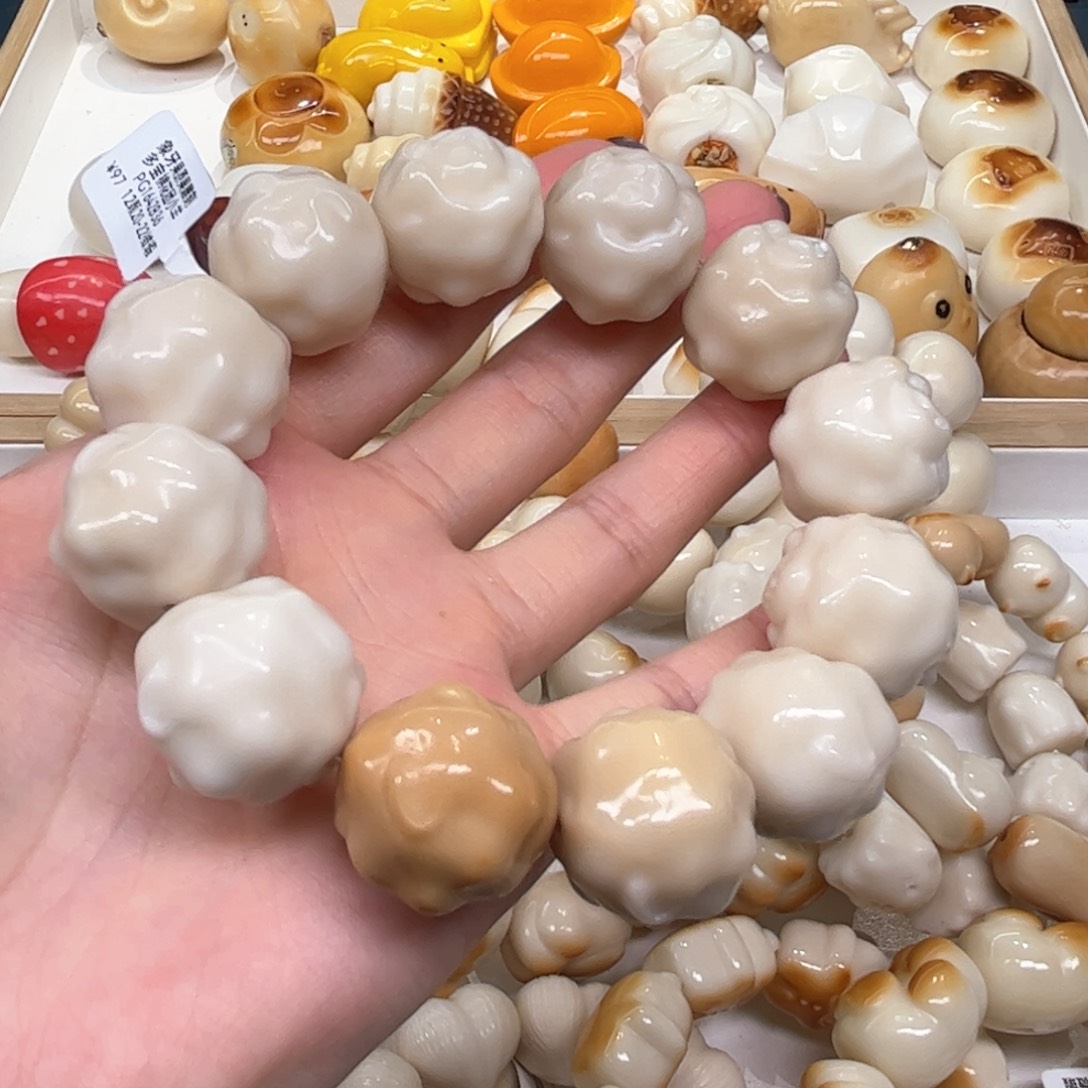 手串菩提根/象牙果9.8.29象牙果原白绵羊微瑕