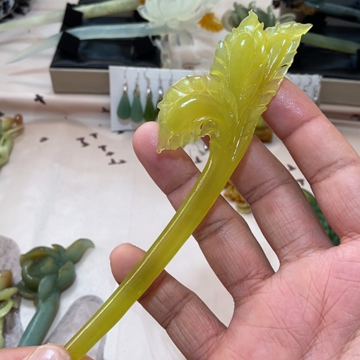蛇纹石玉发簪未镶嵌
