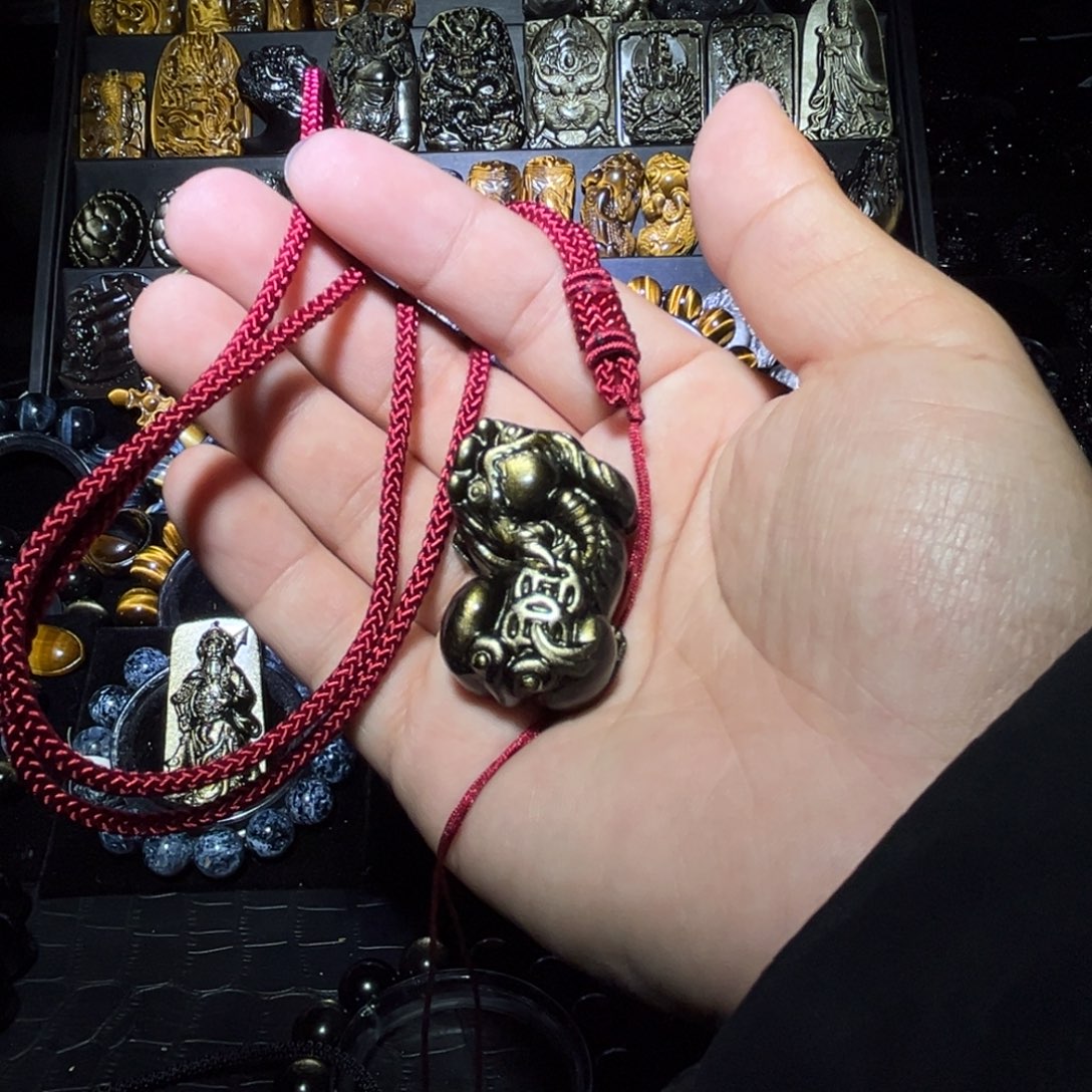 未镶嵌黑曜岩手链方*天然金曜石猫眼貔犰大号配红绳吊坠