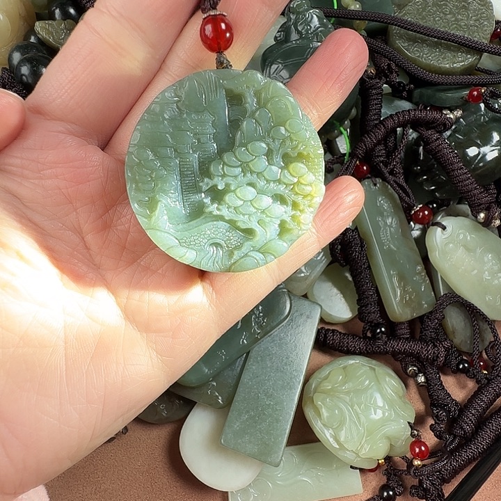 和田玉颈饰未镶嵌