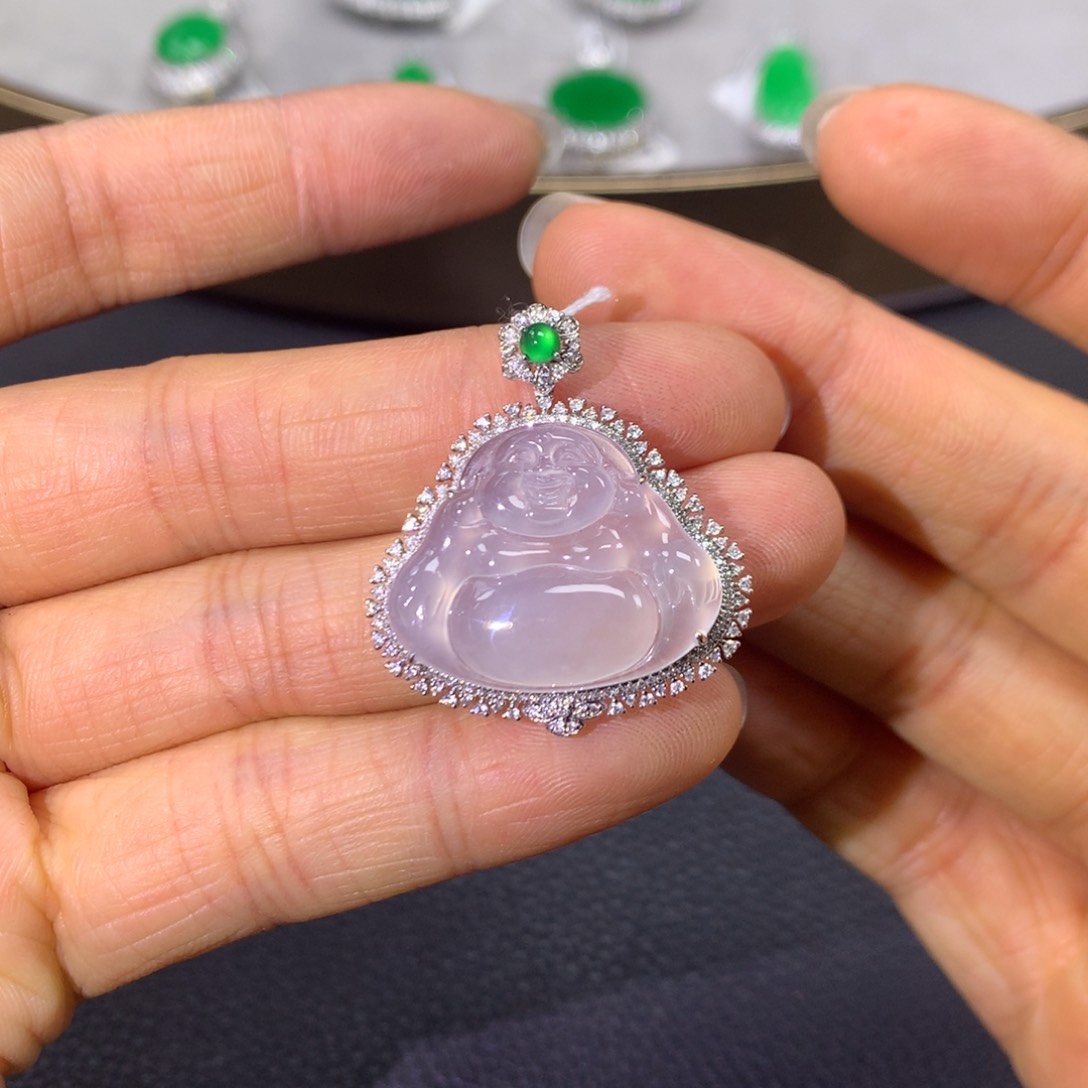 翡翠颈饰18K金镶嵌翡翠