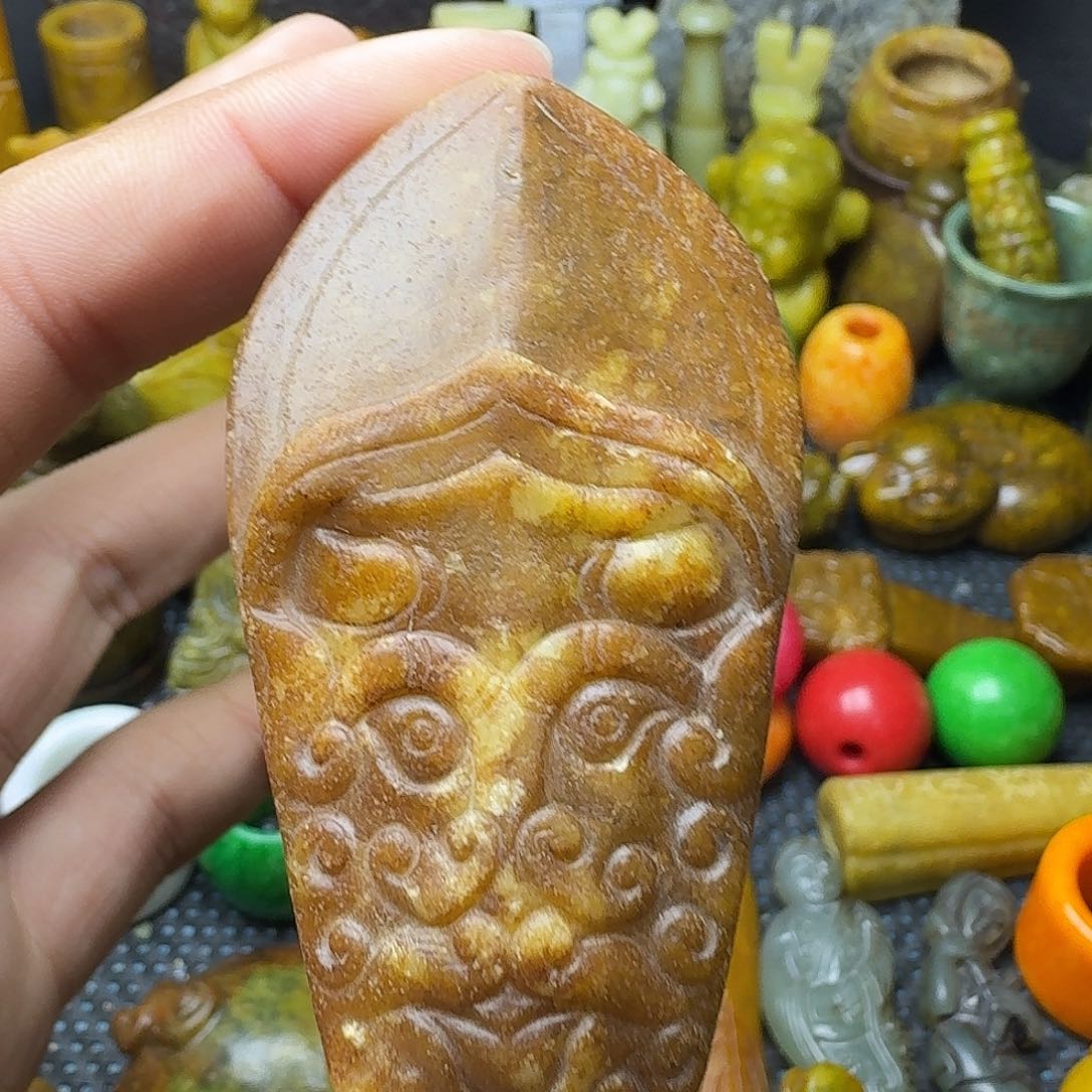 白玉菩提吊坠。。。