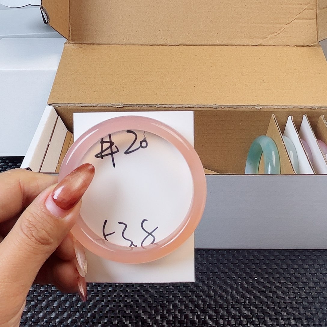玛瑙/玉髓手镯未镶嵌20