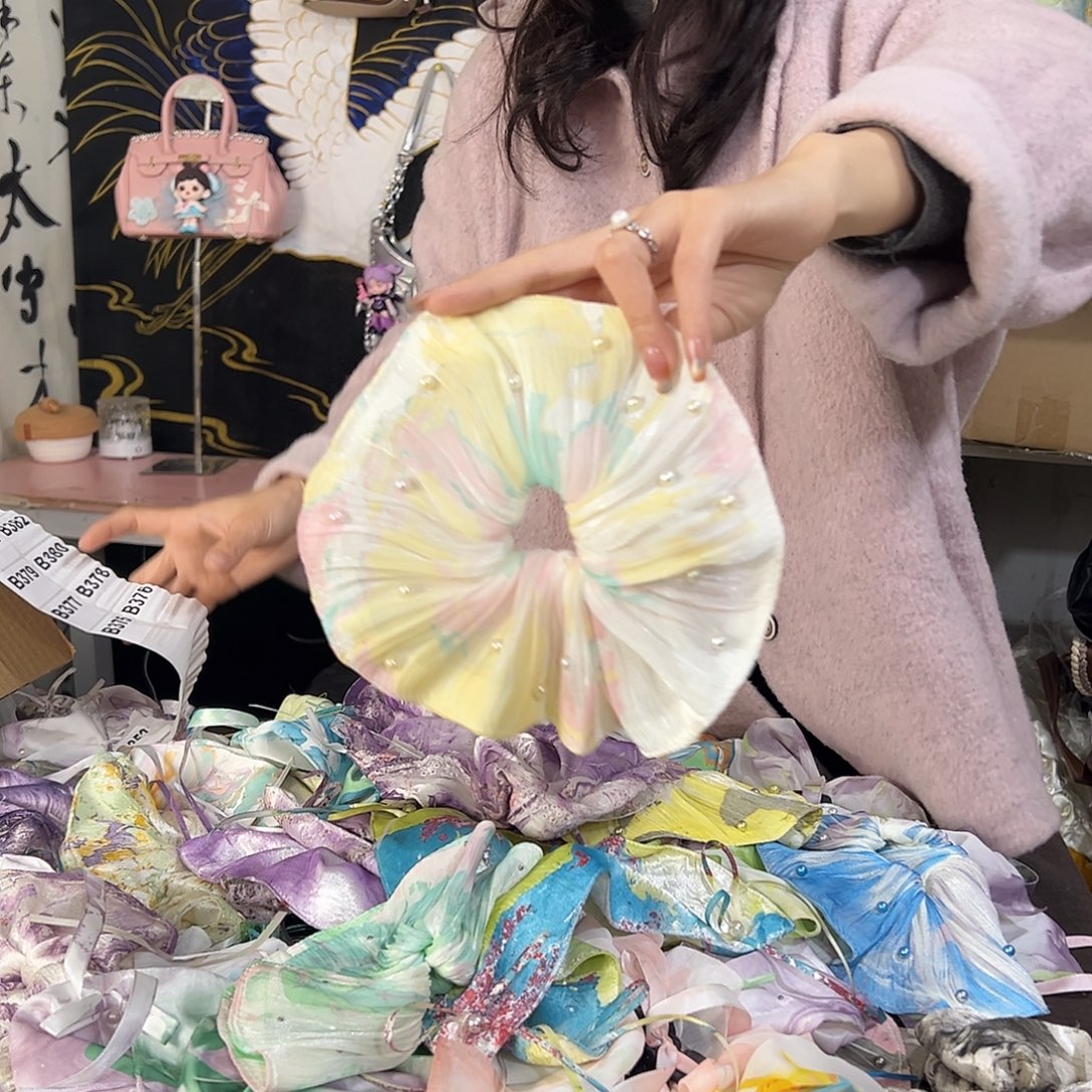 豆***5375百褶发圈不退不换