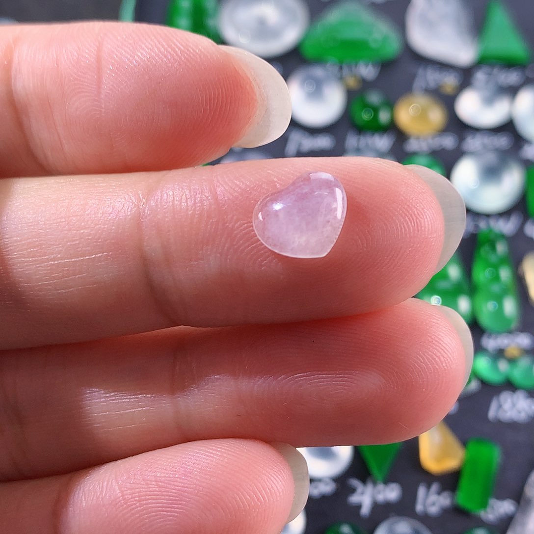 翡翠颈饰未镶嵌天然翡翠高冰爱心