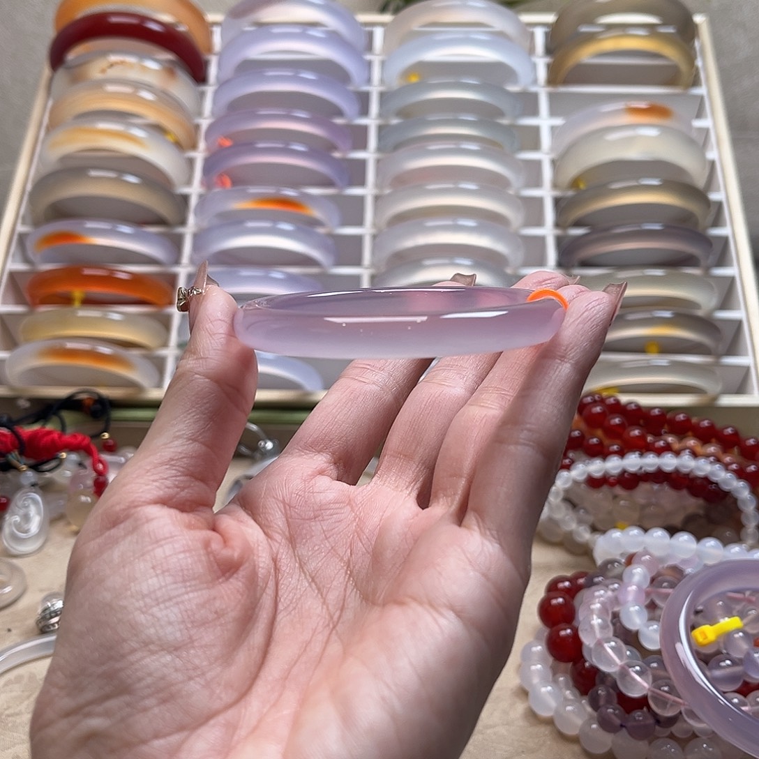 s***空玛瑙/玉髓未镶嵌手镯