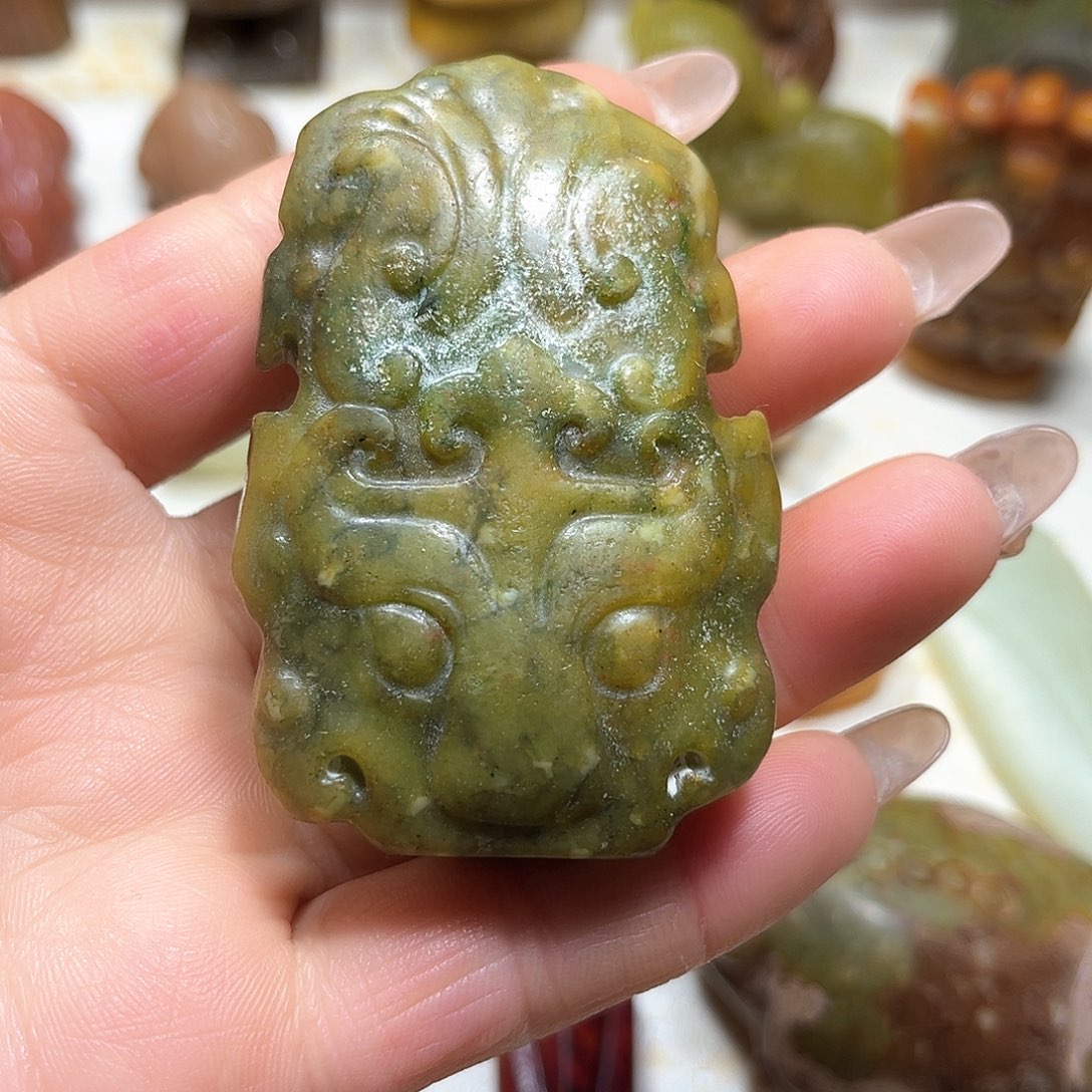 白玉菩提吊坠白玉菩提吊坠