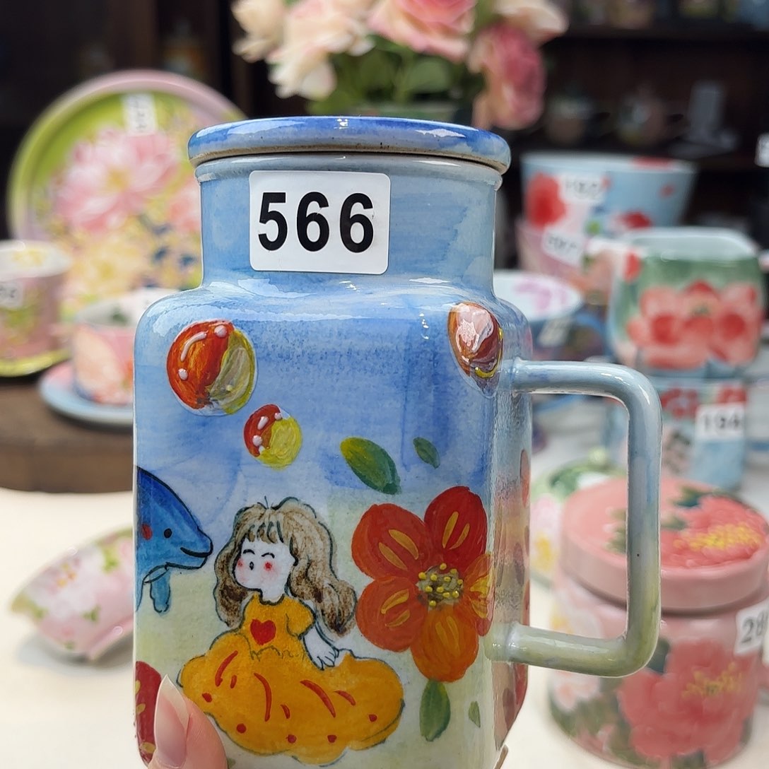 瓷片兔兔的小可爱太