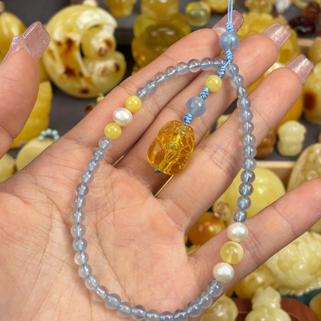 琥珀裸石未镶嵌蜜蜡