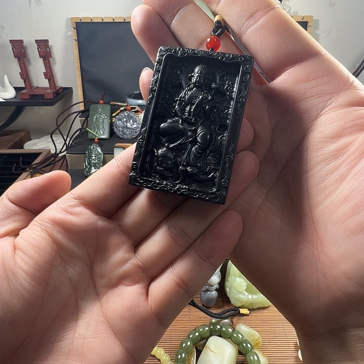 和田玉未镶嵌项链