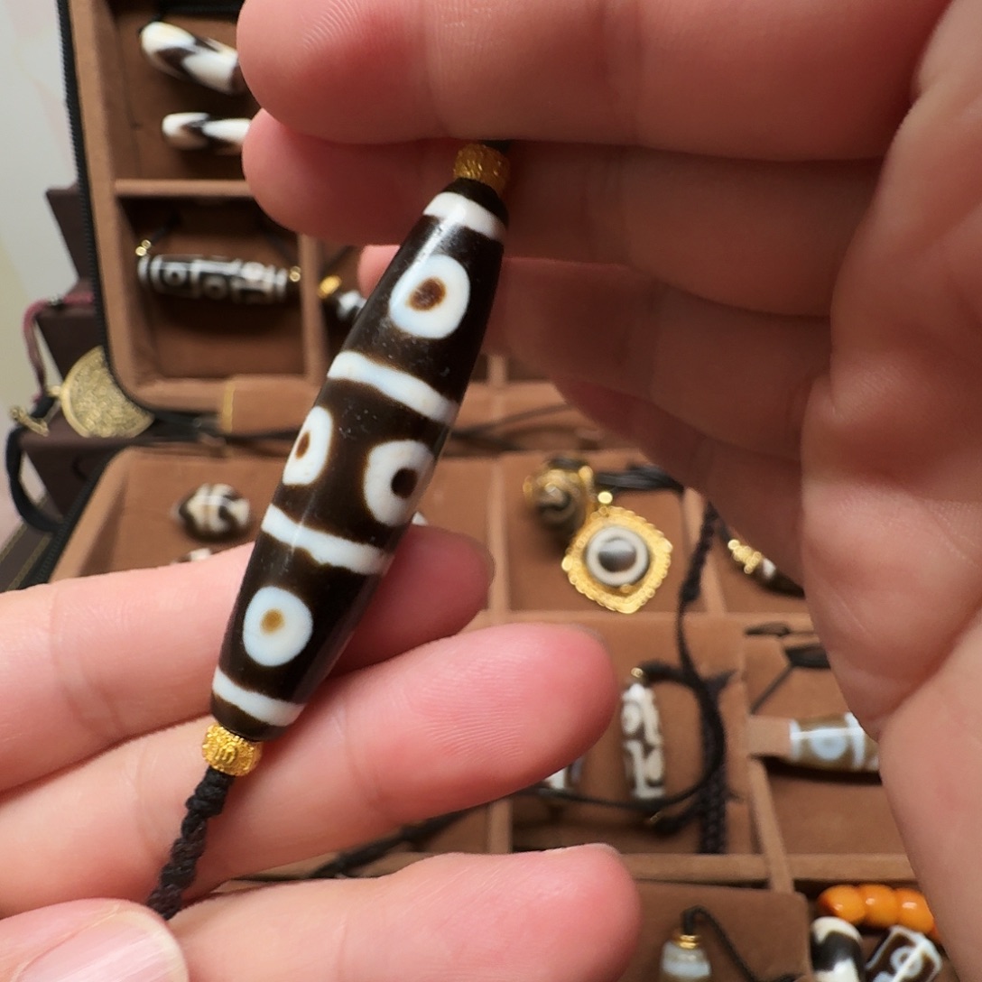 玛瑙/玉髓合金裸珠子出售纯感极致黑白三界九眼