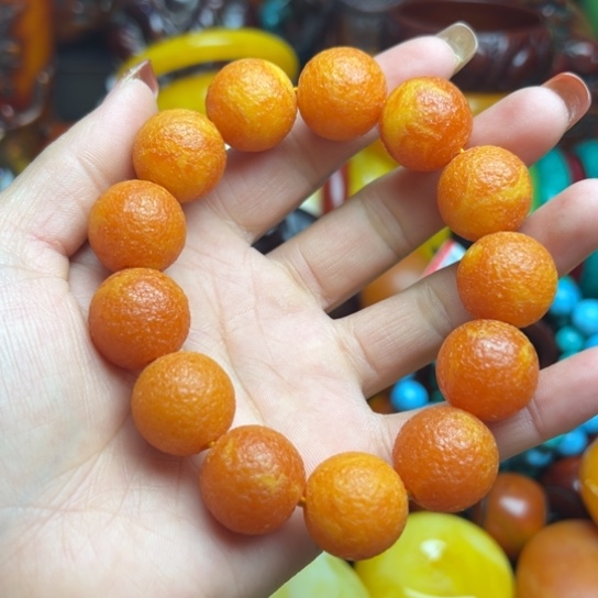 琥珀手串未镶嵌蜜蜡