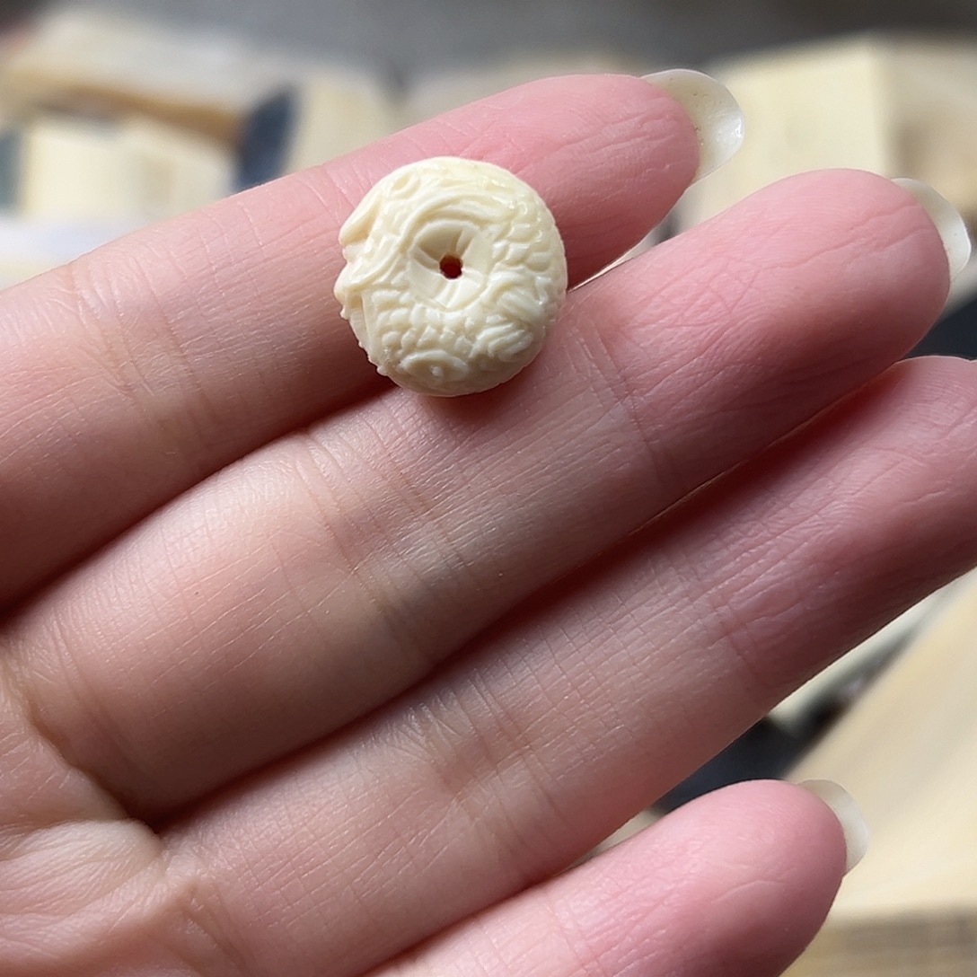 焦****猛犸象牙手串/手链/手镯猛犸原材料边角料大块料