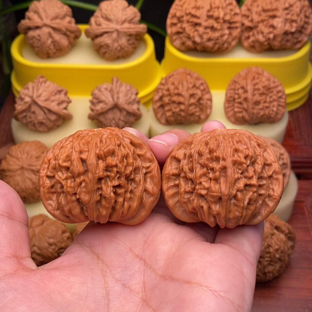 把件文玩核桃¿****?45“毕业“四座楼“大漏”