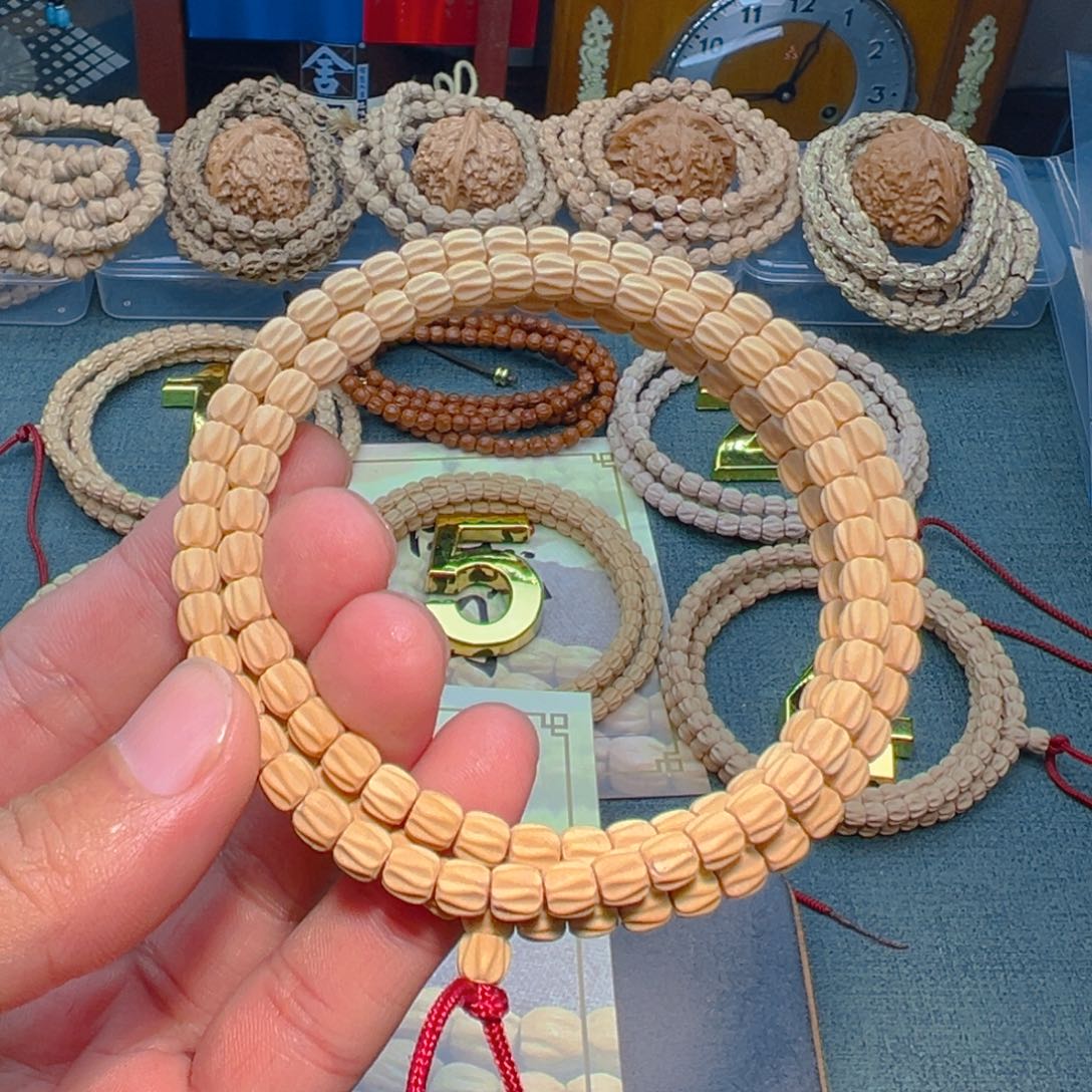 搬***工柏香籽/百香籽吊坠