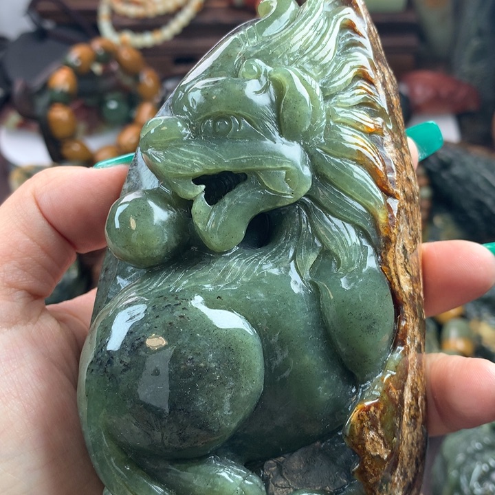岫岩河磨玉（透闪石质玉）把件未镶嵌