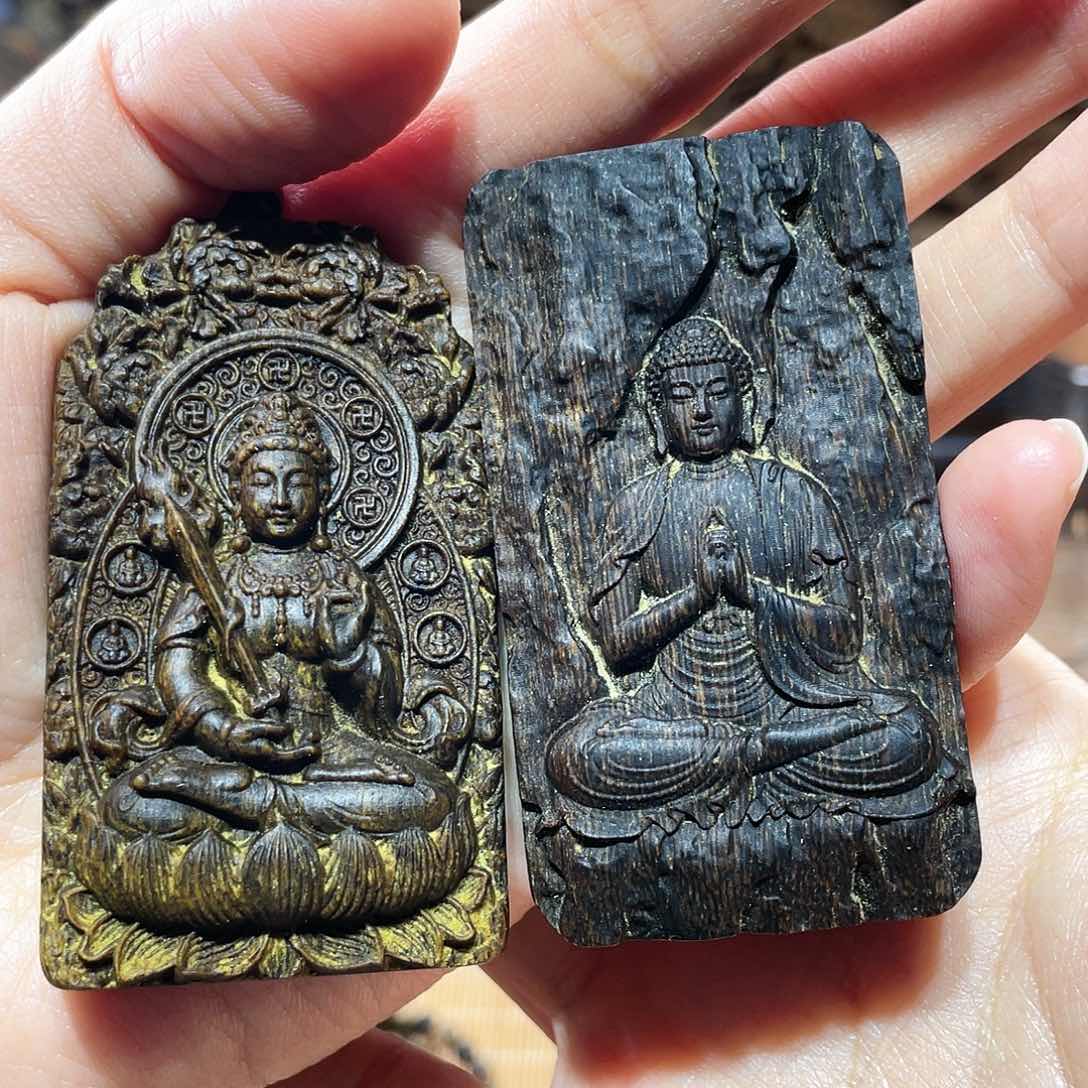 【闪购商品】沉香木吊坠曲*杰越南富森红土沉香