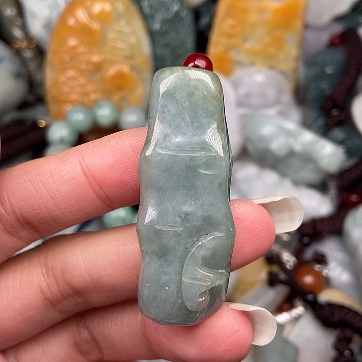 颈饰未镶嵌翡翠翡翠