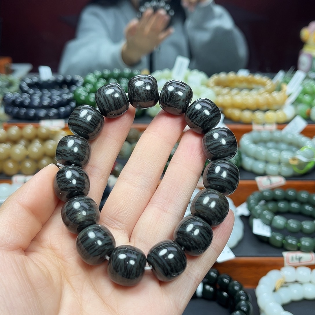 和田玉未镶嵌手链