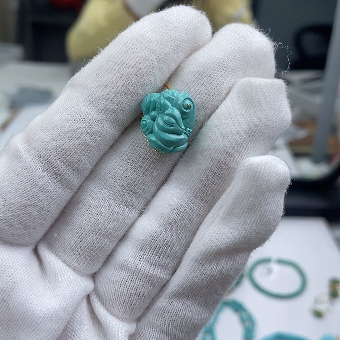 绿松石未镶嵌珠宝奇石