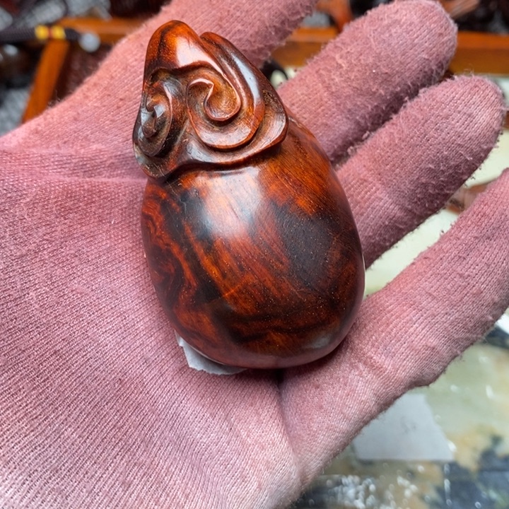 俊***成檀香紫檀（小叶紫檀）