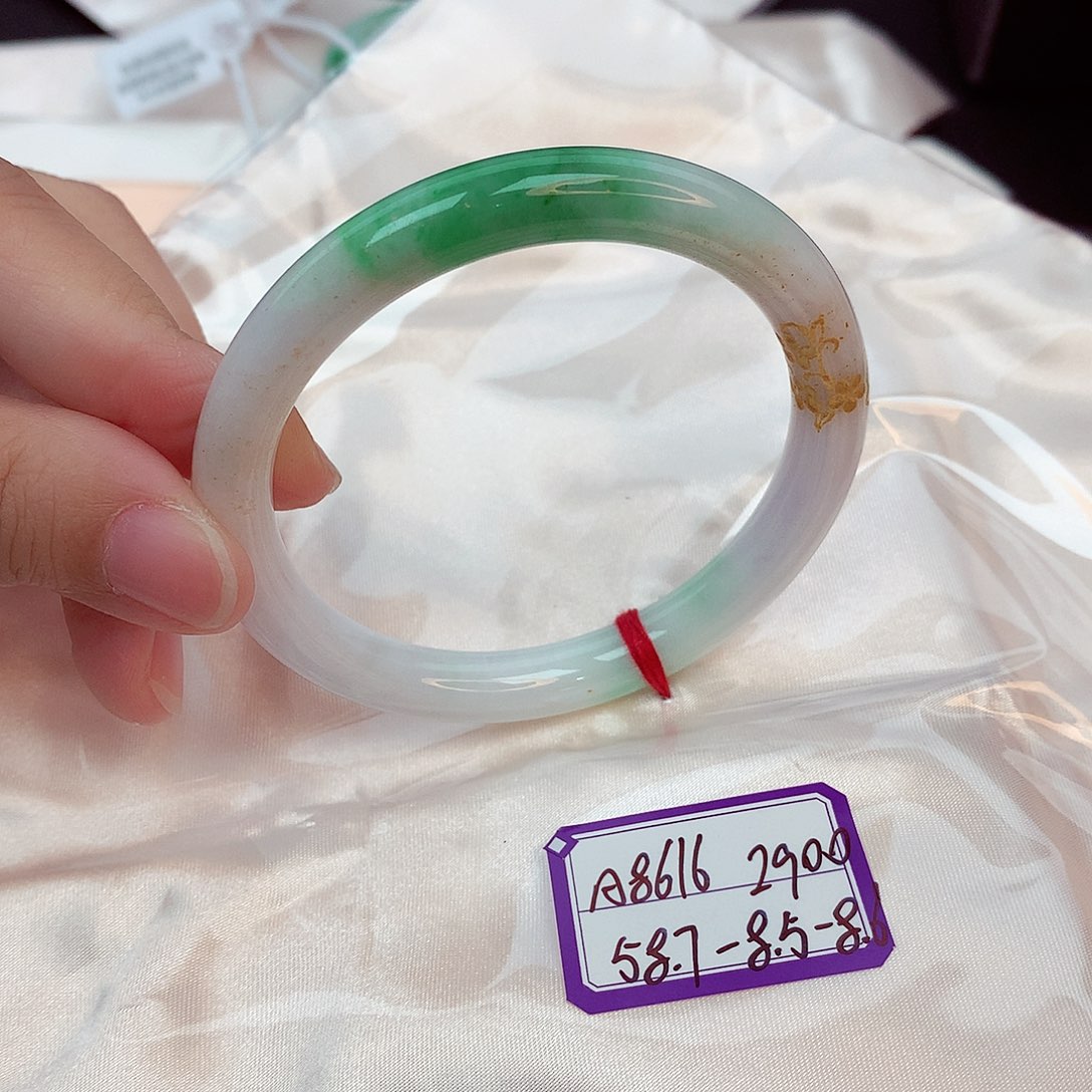 翡翠未镶嵌手镯缅甸翡翠